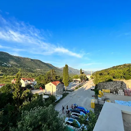 Jelena 4 * Zvekovica